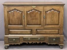 GOOD QUALITY REPRODUCTION OAK MULE CHEST TYPE CUPBOARD - having twin upper cupboard doors flanking a