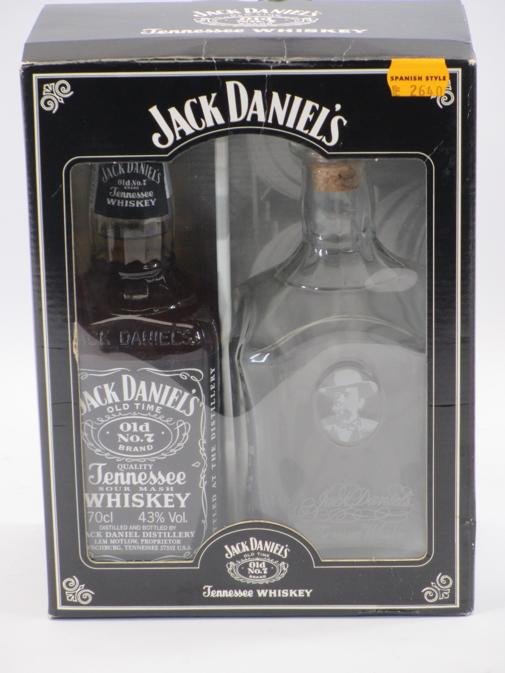 ALCOHOL - Jack Daniels gift sets (2) and another sealed bottle - Image 2 of 3