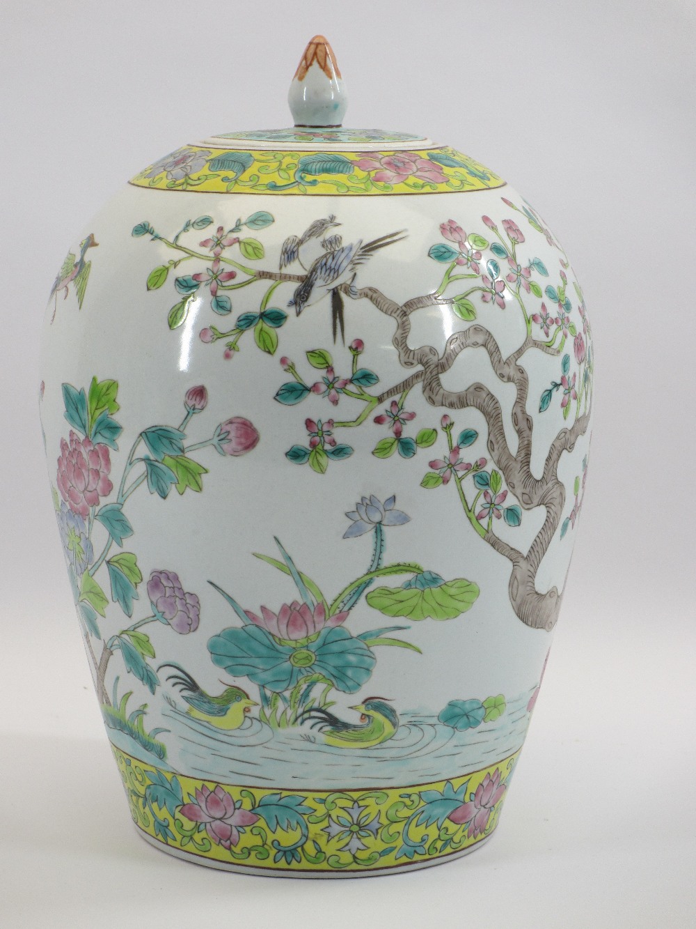 CHINESE LIDDED VASES (2), one being a Famille Verte, another square based taller example, 40cms H - Image 4 of 5