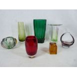 STYLISH & ART FORM GLASSWARE - 7 pieces in various styles and colours, one with etched detail