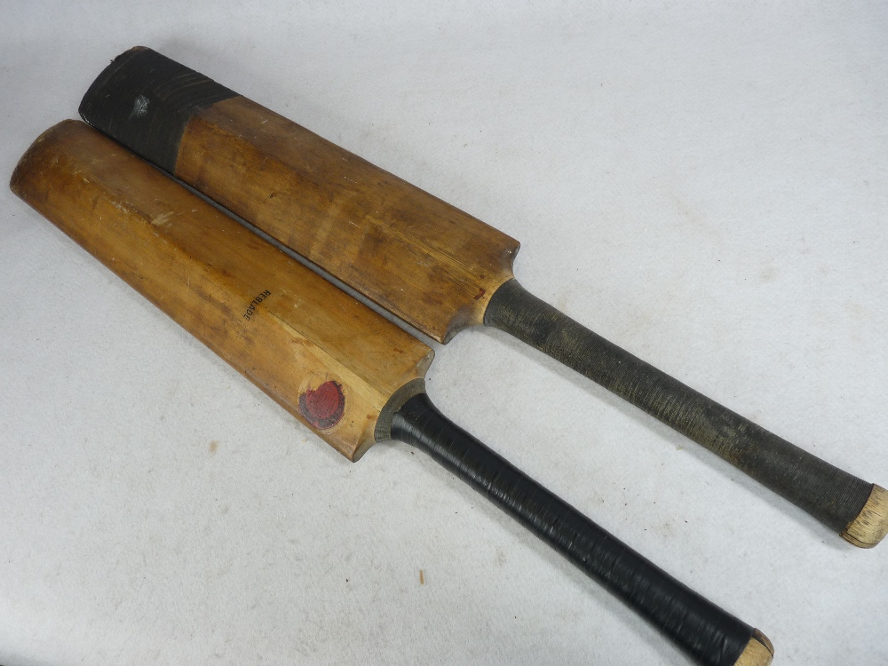 CRICKET BATS (2) - Early 20th Century, one Gradidge Imperial driver Extra Special 3 Star and - Image 3 of 3