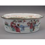 LATE 18TH/EARLY 19TH CENTURY OVAL FAMILLE ROSE POT - with pierced cover, 12 x 7cms having figural