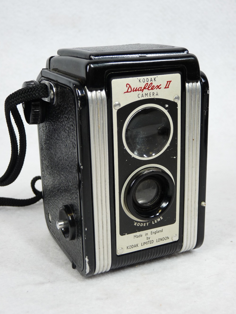 CAMERAS - Kodak Retinette, Bencini Comet S, Kodak Duaflex II and a Brownie - Image 3 of 3