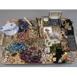 VINTAGE & LATER COSTUME JEWELLERY & COLLECTABLES including a good group of colourful stone and paste