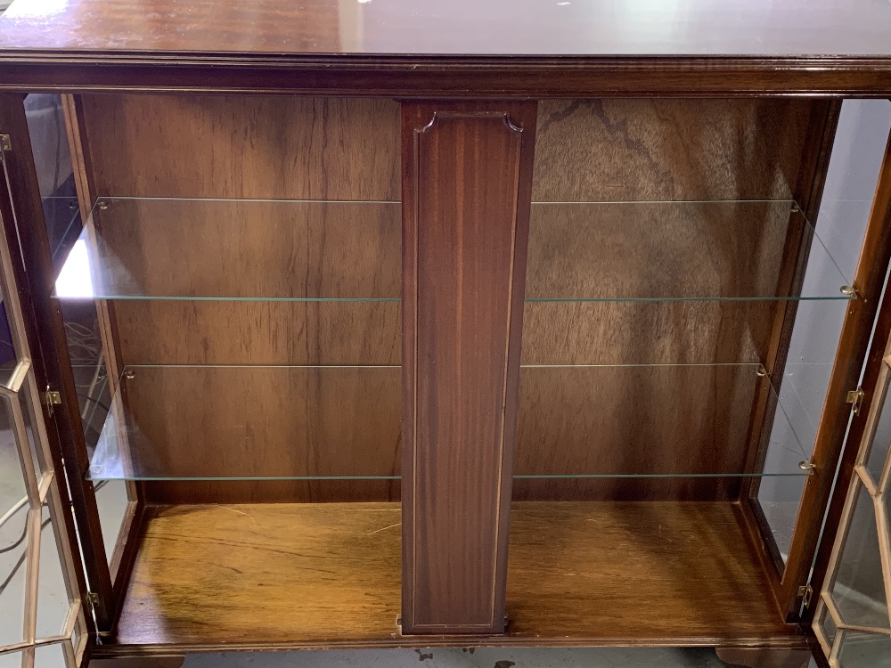 REPRODUCTION MAHOGANY DISPLAY CABINET - with two astragal glazed doors on bracket feet, 104cms H, - Image 4 of 4