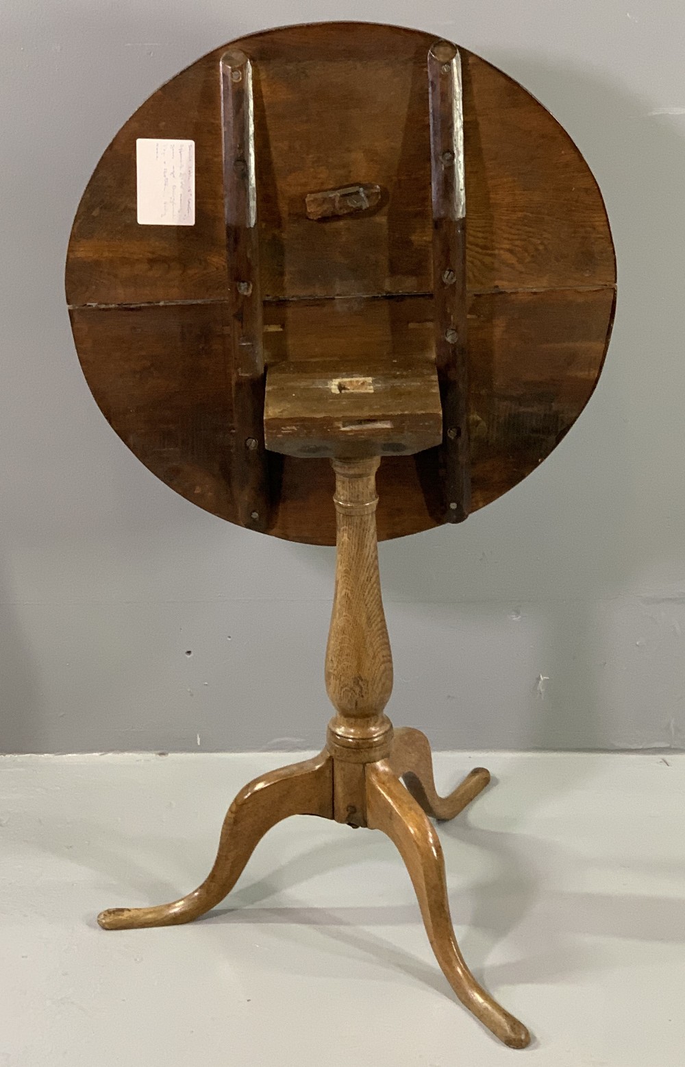 TRIPOD TABLE - antique oak with circular top, 65cms H, 58cms diameter and a shield shaped dressing - Image 8 of 8