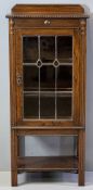 ARTS & CRAFTS STYLE SINGLE GLAZED & LEADED DOOR CHINA CABINET, 134cms H, 60cms W, 53cms D