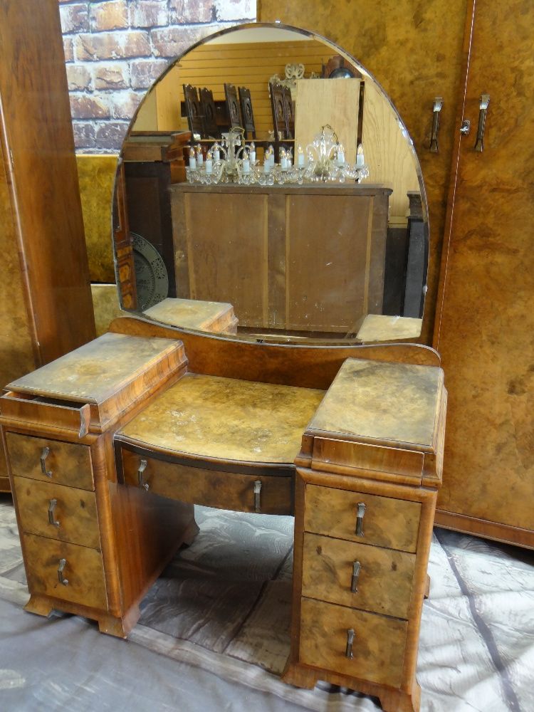 ASSORTED FURNITURE SOLD TO BENEFIT OUR CHARITY 'KIDNEY WALES': including Georgian-style mahogany - Image 8 of 14