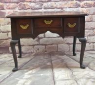 MID 18TH CENTURY MAHOGANY LOWBOY, reeded top above arrangement of three drawers and cusped under