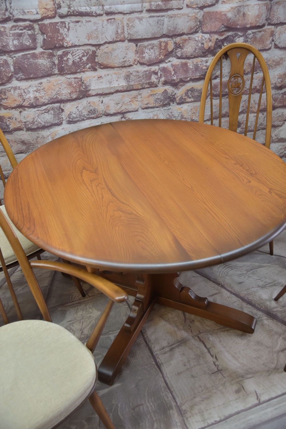 ERCOL CHESTER ELM EXTENDING DINING TABLE & SIX 'SWAN QUAKER' WINDSOR CHAIRS, table with x-column - Image 2 of 4