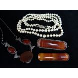 ASSORTED JEWELLERY comprising two banded agate bar brooches, double strand pearl necklace with