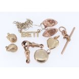 ASSORTED 9CT GOLD JEWELLERY comprising T-bar and two watch loops, cufflink, pair of shell