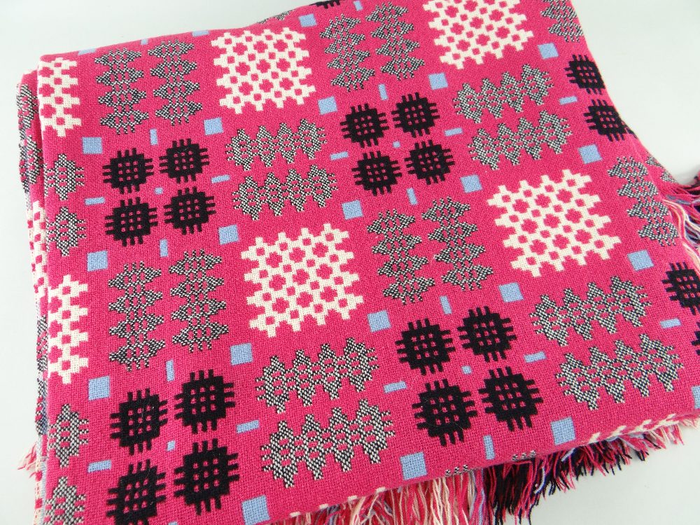 VINTAGE WELSH TAPESTRY REVERSIBLE BLANKET of geometric design, pink ground with black, grey and