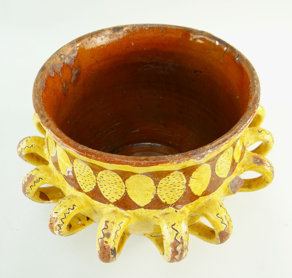 AN IMPORTANT EWENNY POTTERY SLIPWARE WASSAIL BOWL & COVER, DATED 1823 glazed in yellow over red with - Image 3 of 4