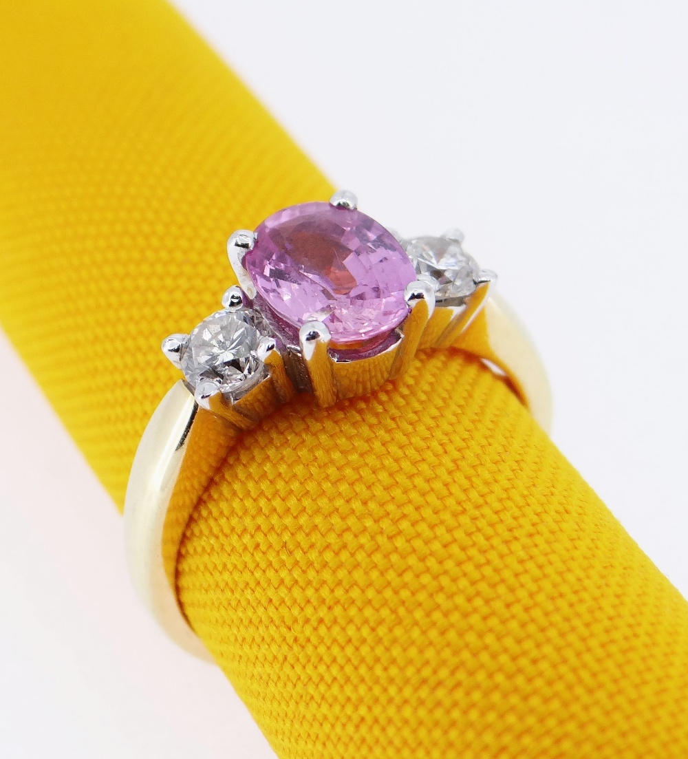 18CT GOLD PINK SAPPHIRE & DIAMOND THREE STONE RING, the central oval sapphire 8 x 6mms, total - Image 2 of 2