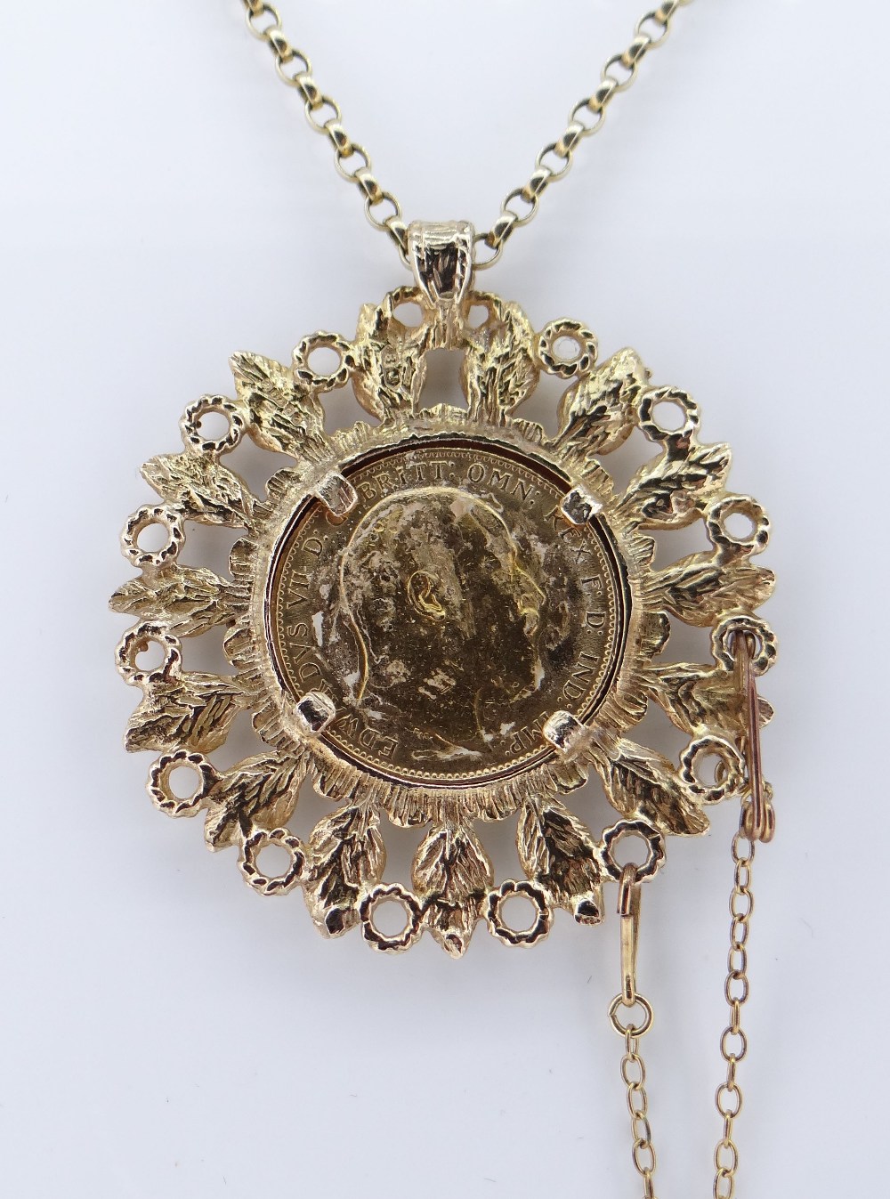 EDWARD VII GOLD SOVEREIGN, 1908, in 9ct gold leaf design pendant mount, on 9ct gold chain, 26.0gms - Image 2 of 3