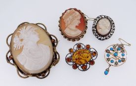 ASSORTED BROOCHES comprising 9ct gold carved cameo brooch, brass carved cameo brooch, 9ct gold