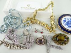 ASSORTED COSTUME & DRESS JEWELLERY comprising marcasite brooches, earrings, vintage brooches, beads,