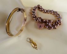 ASSORTED JEWELLERY comprising 9ct gold curb link bracelet with heart shaped padlock, 16.5gms,