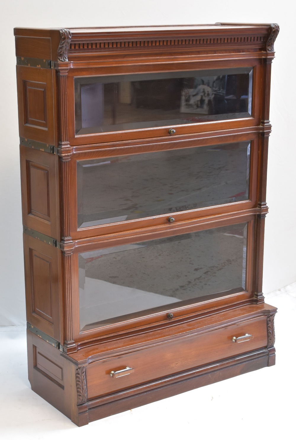 FINE PAIR OF GLOBE WERNICKE-TYPE MAHOGANY BOOKCASES with acanthus carved and dental cornices, each - Image 3 of 10