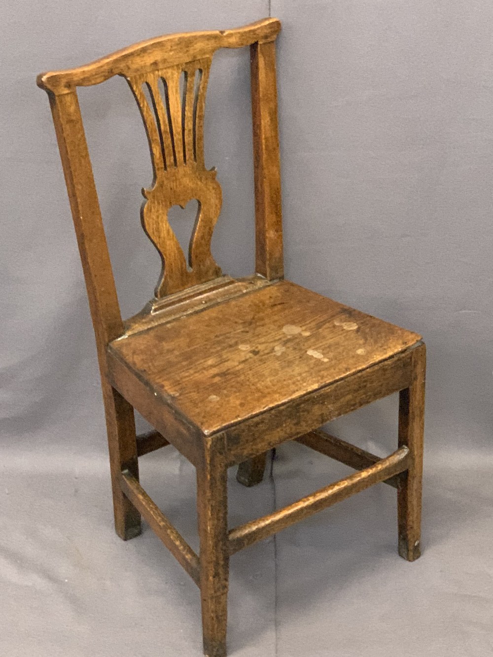 ANTIQUE & LATER OCCASIONAL FURNITURE, 3 ITEMS - an oak farmhouse chair with heart shaped - Image 2 of 4