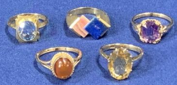 9CT GOLD ASSORTED DRESS RINGS (5) - 17grms