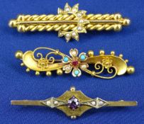 BAR BROOCHES (3) - 9ct, 15ct and another unmarked, 11.9grms total