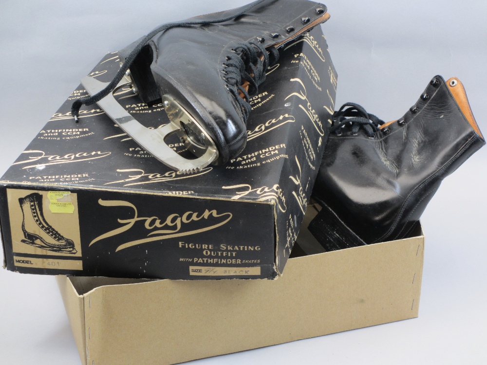 BAKELITE VINTAGE TELEPHONES and a pair of old ice skates and box for Fagan - Image 5 of 5