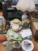 COLLECTOR'S WALL PLATES WITH CERTIFICATES, Chokin cabinet ware and other decorative pottery and