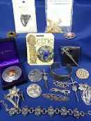 ATTRACTIVE SILVER & OTHER CELTIC BROOCHES, ETC - a large parcel