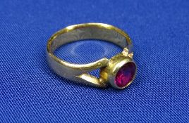 EDWARD VII 22CT GOLD RING - with solitaire Ruby, 6mm diameter, size N, 5.5grms