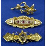 9CT BAR BROOCHES (3) - 10.2grms