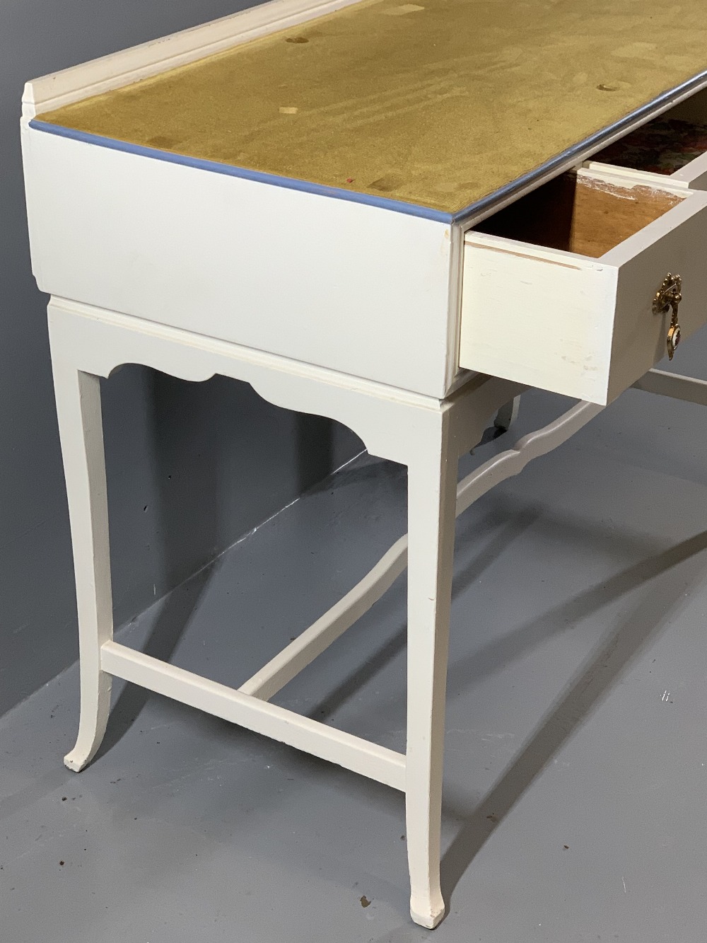WHITE PAINTED THREE DRAWER DRESSING TABLE with shaped apron and stretcher, 80cms H, 107cms W, - Image 2 of 5