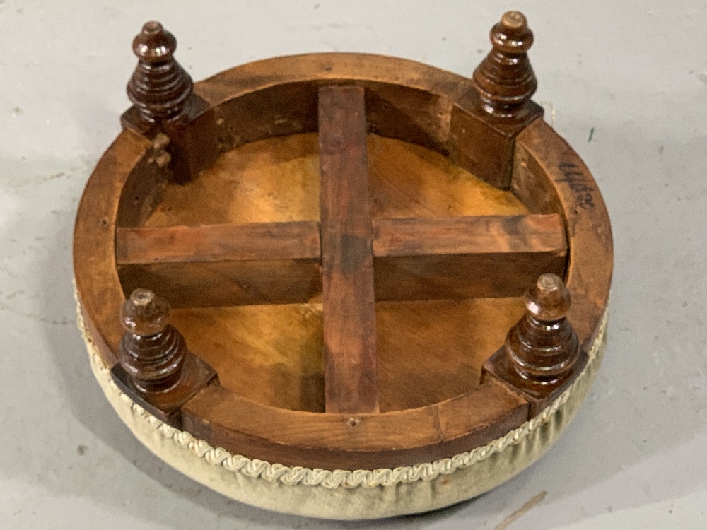 VICTORIAN MAHOGANY SWING TOILET MIRROR, on shaped supports with turned wooden knobs and twin base - Image 5 of 5