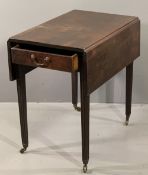 ANTIQUE MAHOGANY PEMBROKE TABLE, twin flap with single end drawer, on tapering reeded supports and