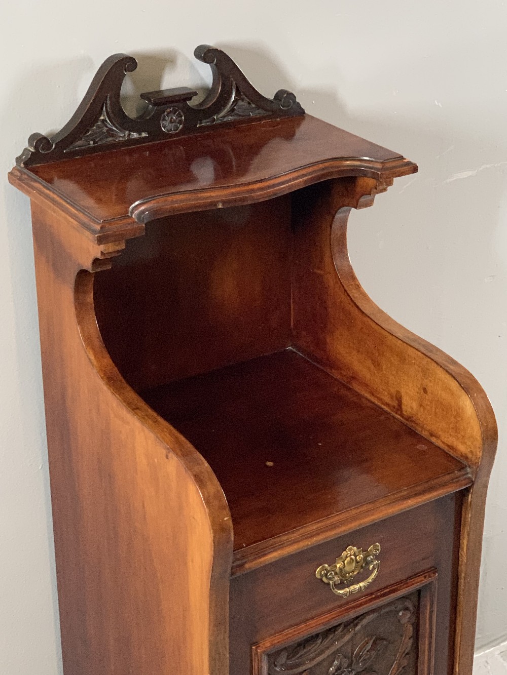 CIRCA 1900 MAHOGANY COAL PURDONIUM with shaped upper shelf, drop down front with fancy brass - Image 2 of 4