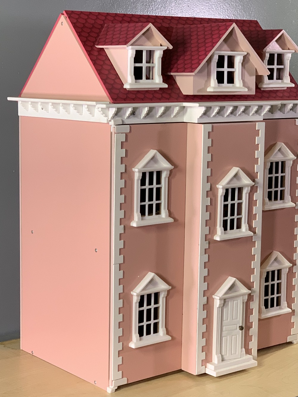 VICTORIAN STYLE DOLL'S HOUSE with furniture contents, 69cms H, 56cms W, 40cms D - Image 2 of 10