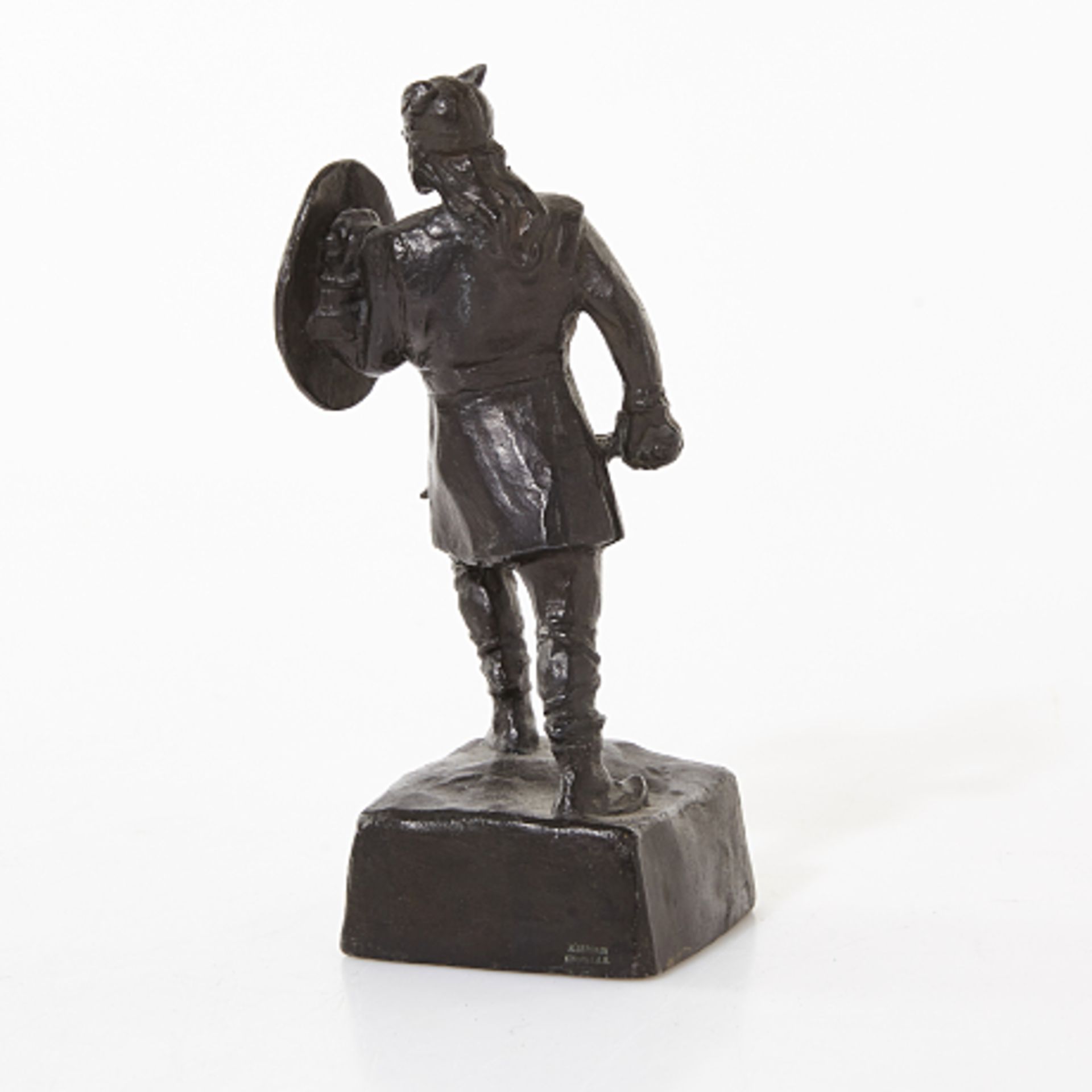 ALICE NORDIN. Kampfbereiter Wikinger. Bronze. 1916. H. ca. 18 cm KOSTENLOSER VERSAND INNERHALB - Bild 2 aus 2