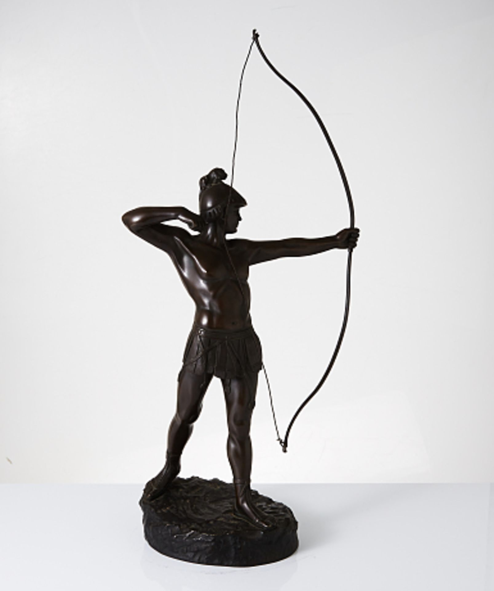 Gamboge. Stehender Bogenschütze. 1.H. 20.Jhdt. Bronze. In Plinthe sig. H. ca. 68cm. Altersspuren.