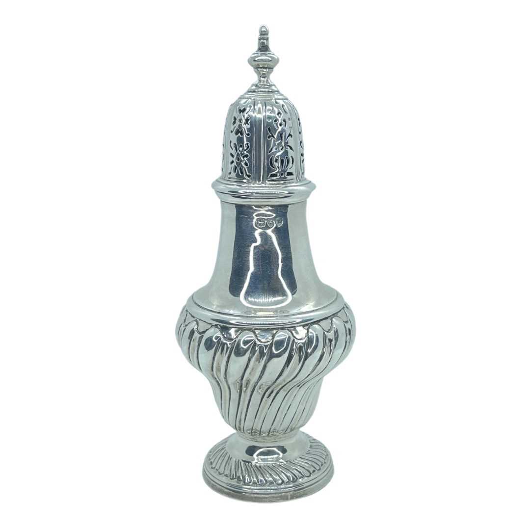 Silver Sugar Caster. London 1890, 142 g.