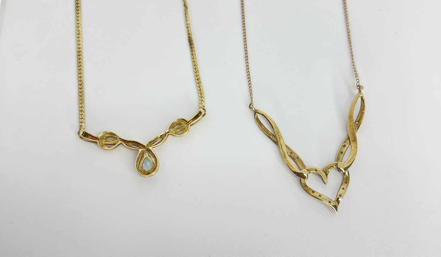 Two 9ct Gold Necklaces ( 9.2 grams ) - Image 2 of 4