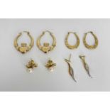 Quantity Of Gold Jewellery 14ct & 9ct Gold Earrings ( total 7.5 grams )
