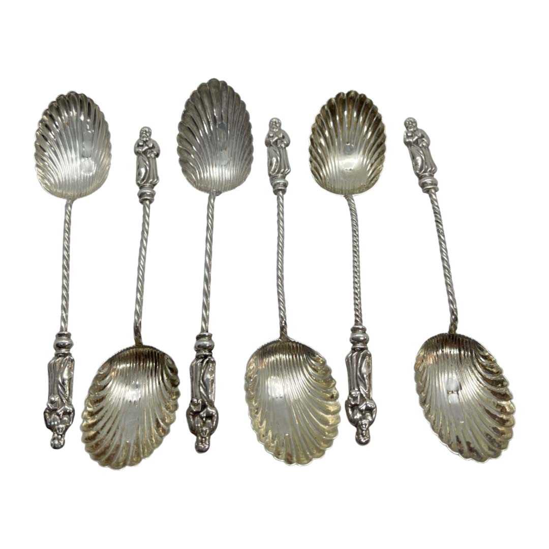 Set of 6 Silver Apostle Teaspoons. Thomas Hayes, London, 1899. 39 g.