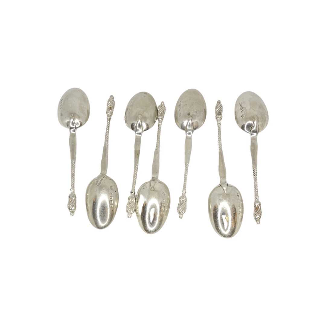 Set of 6 Silver Apostle Tea Spoons. William Hutton and Sons, London, 1888, 78 g. - Image 3 of 3