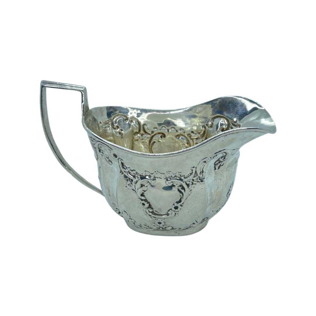 Silver Cream Jug and Pepperette. George Nathan and Ridley Hayes Chester 1907/1899, 95 g. (2)