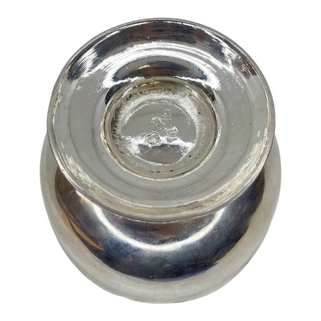 Rare Georgian Silver Pedastal Bowl. 174 g. London 1755 - Image 3 of 4