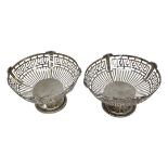 Pair of Pedastal Pierced Bonbon Dishes. 118 g. Walker and Hall, Sheffield 1907