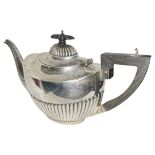 Ebony handled Silver Teapot. 446 g. Henry Williamson Ltd, Birmingham 1905