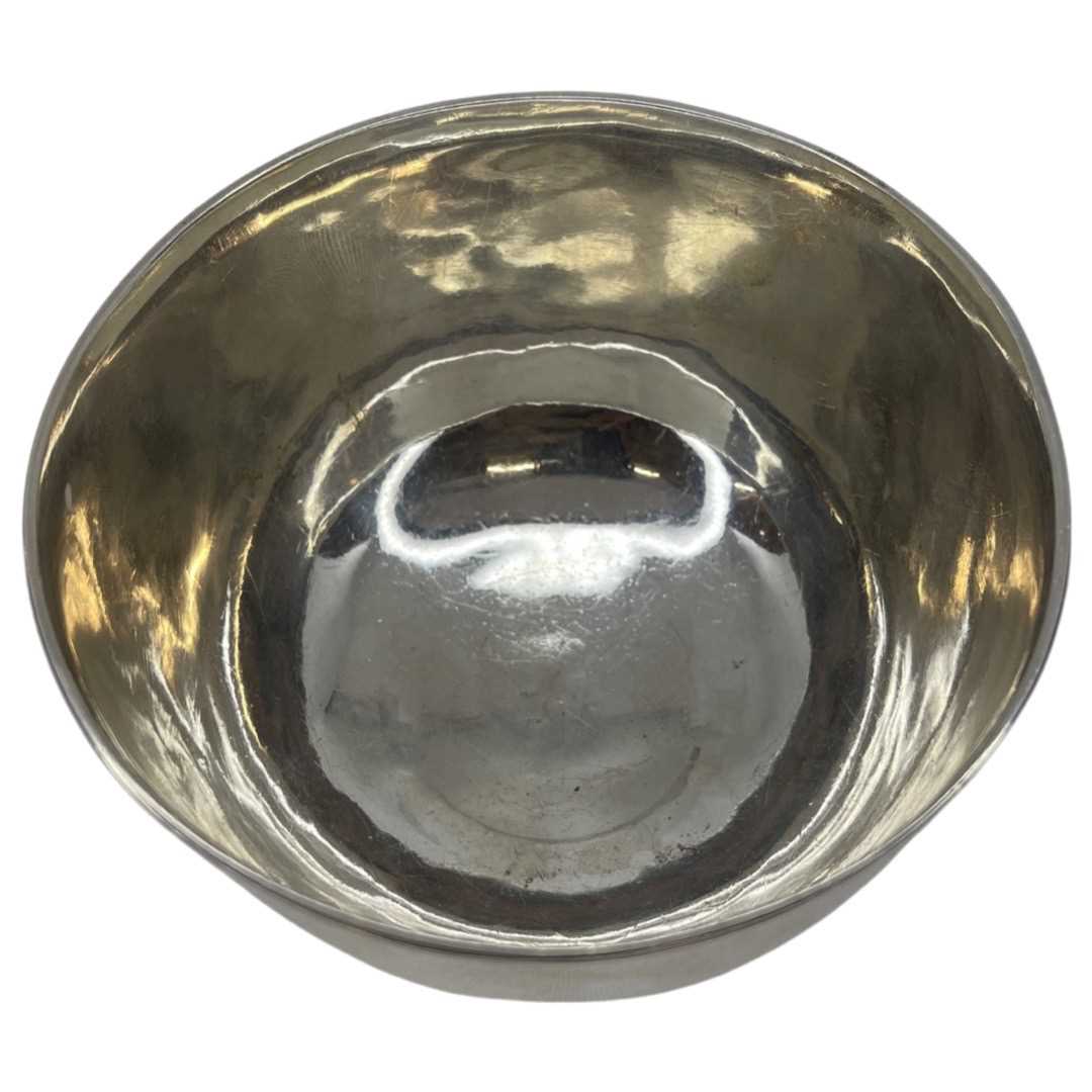 Rare Georgian Silver Pedastal Bowl. 174 g. London 1755 - Image 2 of 4
