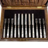 Cased 6 Mother of Pearl Dessert Knives and Forks. Sheffield 1927, Alexander Clark & Co.